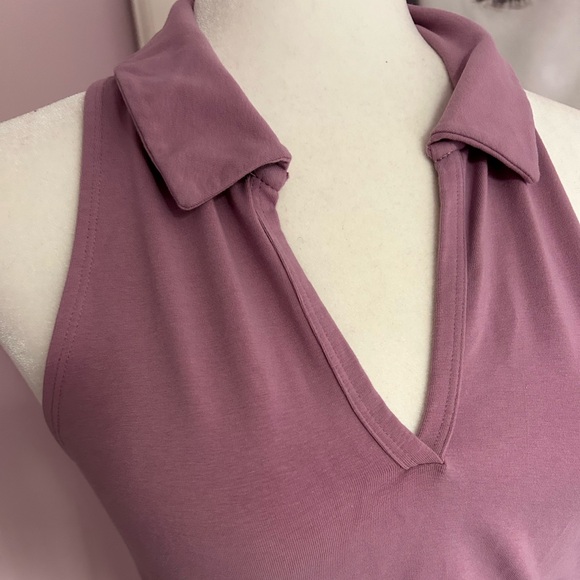 🚺Purple collared halter crop top - Picture 2 of 4